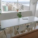 Luxury Beachfront Penthouse With Stunning Views *