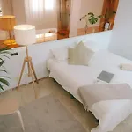 דירה Luxury Beachfront Penthouse With Stunning Views