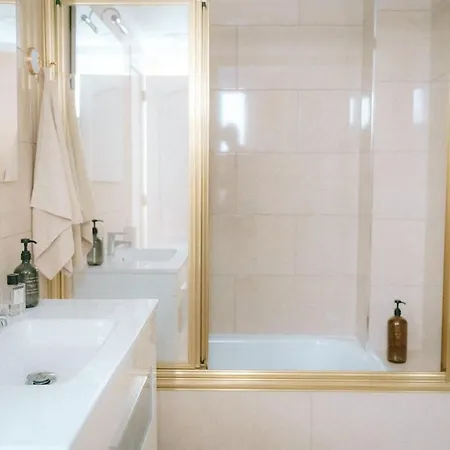 Luxury Beachfront Penthouse With Stunning Views Apartment *