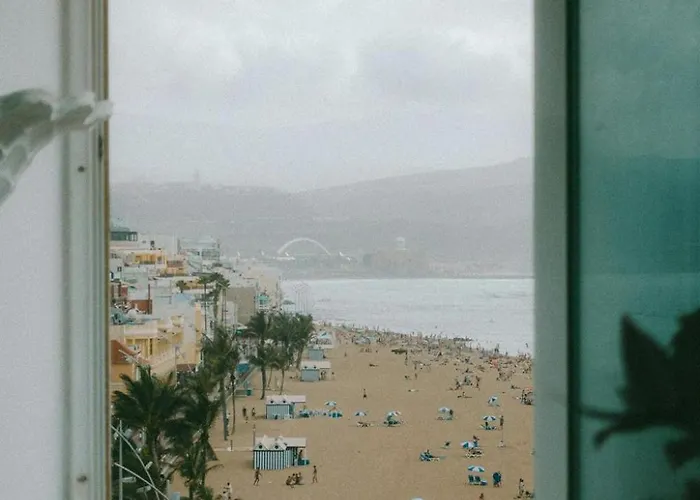 Luxury Beachfront Penthouse With Stunning Views Apartment