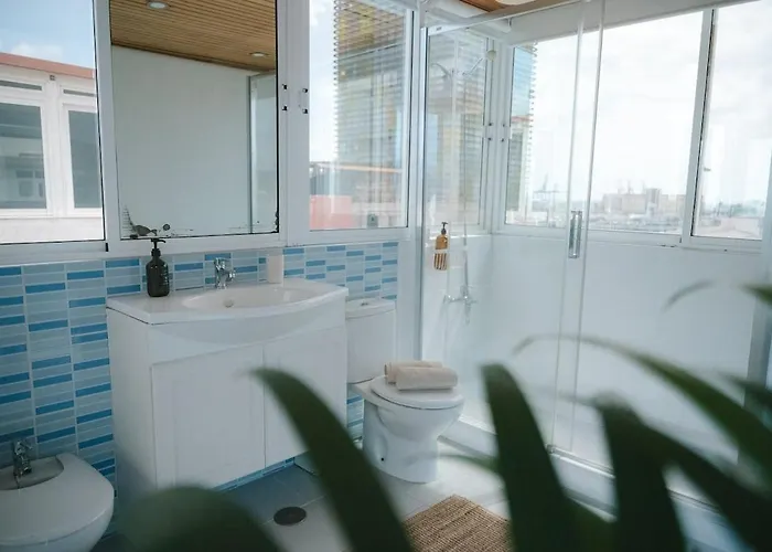 Apartment Luxury Beachfront Penthouse With Stunning Views