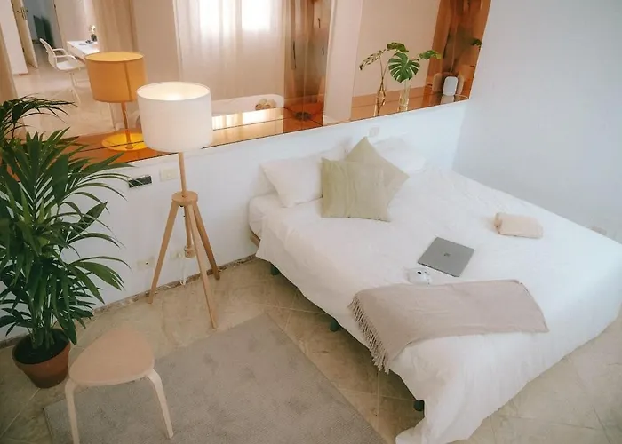 Apartment Luxury Beachfront Penthouse With Stunning Views